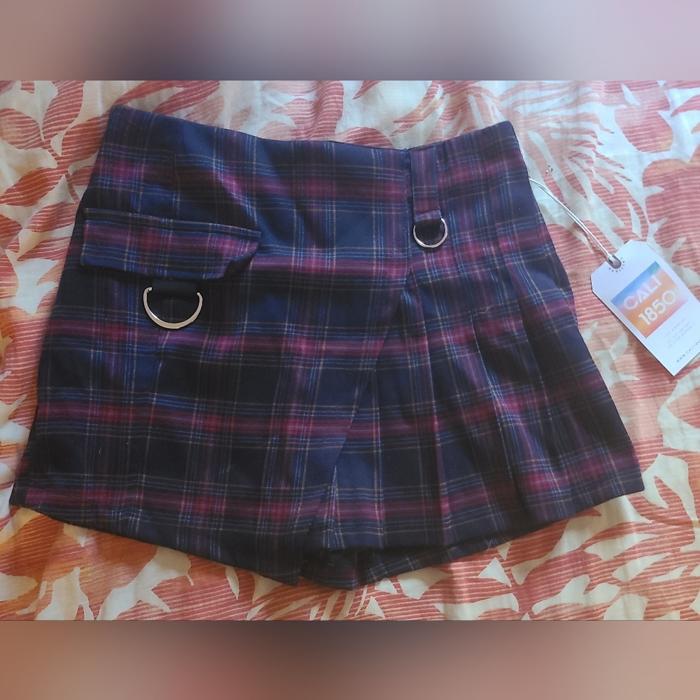 Chic Plaid Mini Skirt with Ring Details